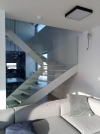 exkluzivní schodiště s oboustranným skleněným zábradlím